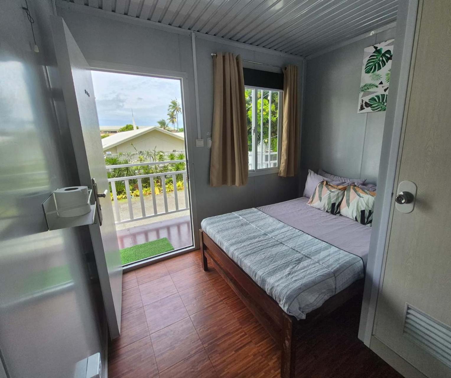 Olive Hostel Roxas City Esterno foto