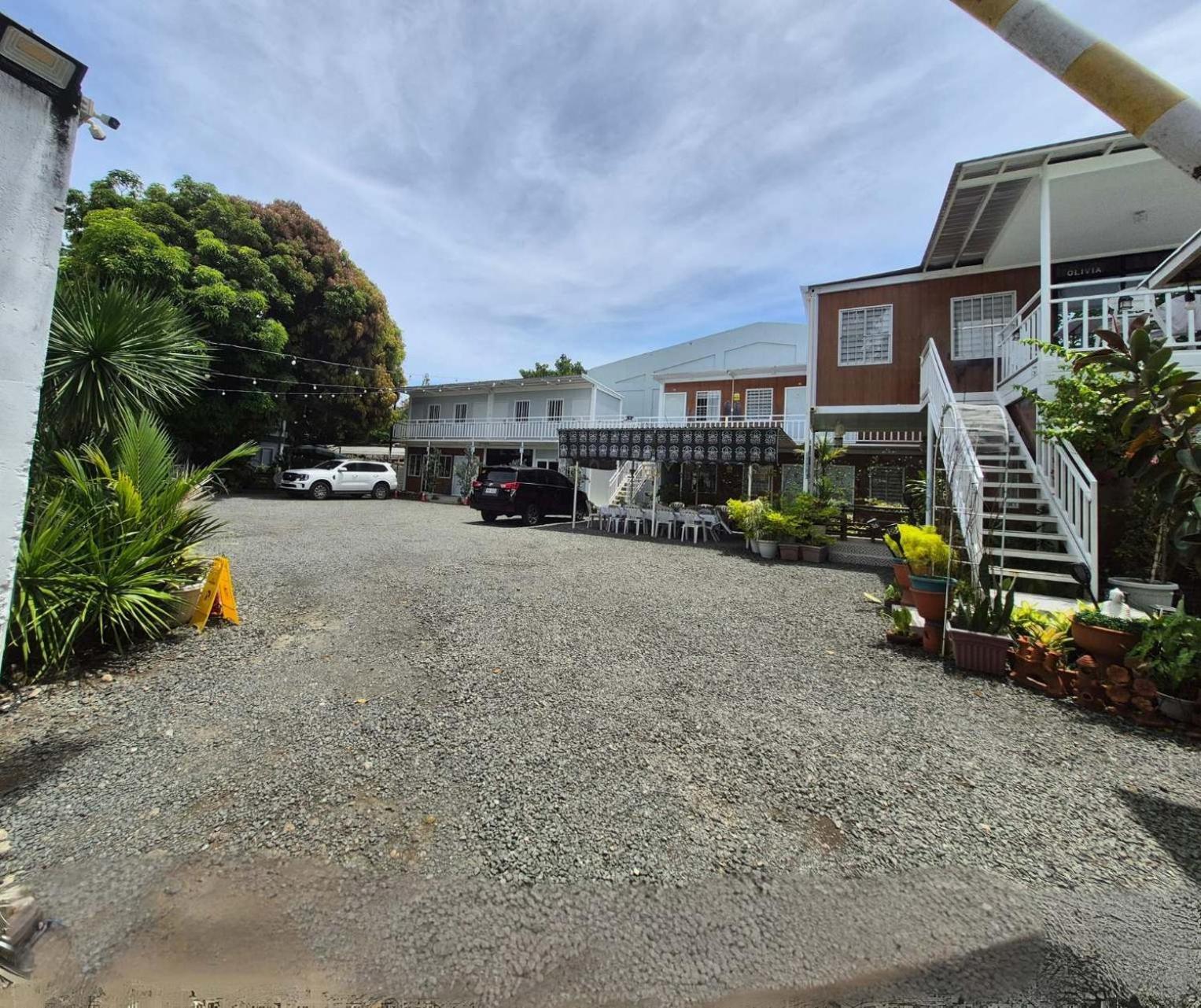 Olive Hostel Roxas City Esterno foto